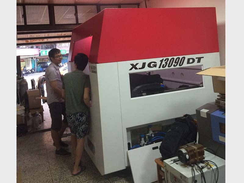 [新竹] GF1510 雷射切割機