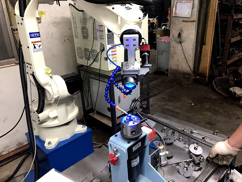 [台中] 機器人雷射焊接