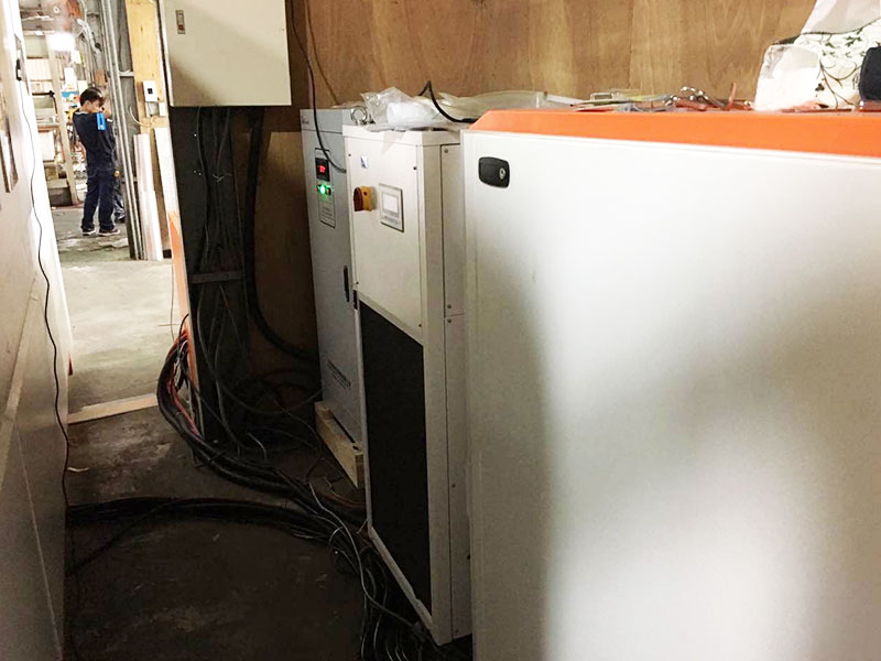 [高雄] 2000W 雷射機器人切割