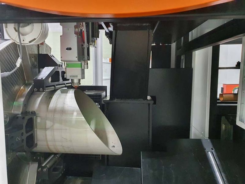 新焊易 秀超高功率光纤雷射切割机、雷射焊接＋机器手臂自动化、手持式焊接机