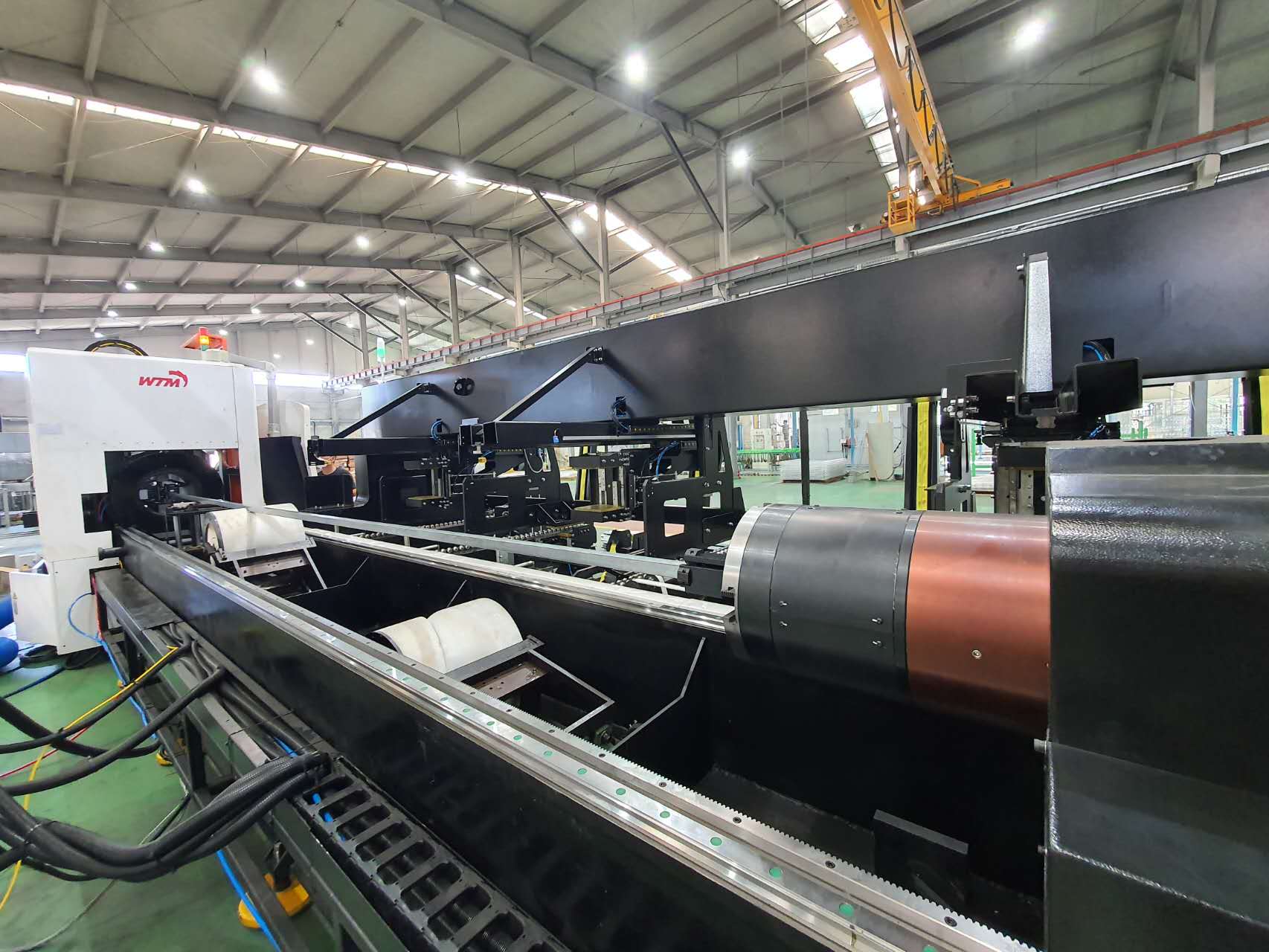 客戶應用實例 350mm大卡盤雷射切管機