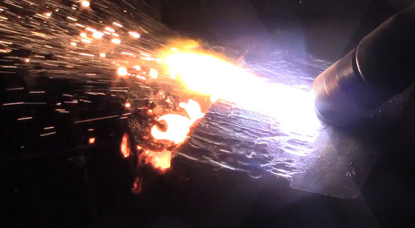 材料特性如何影響焊接品質？不鏽鋼、鋁、銅材雷射焊接差異