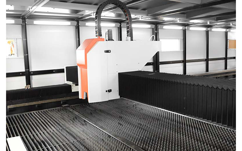 材料特性如何影響焊接品質？不鏽鋼、鋁、銅材雷射焊接差異